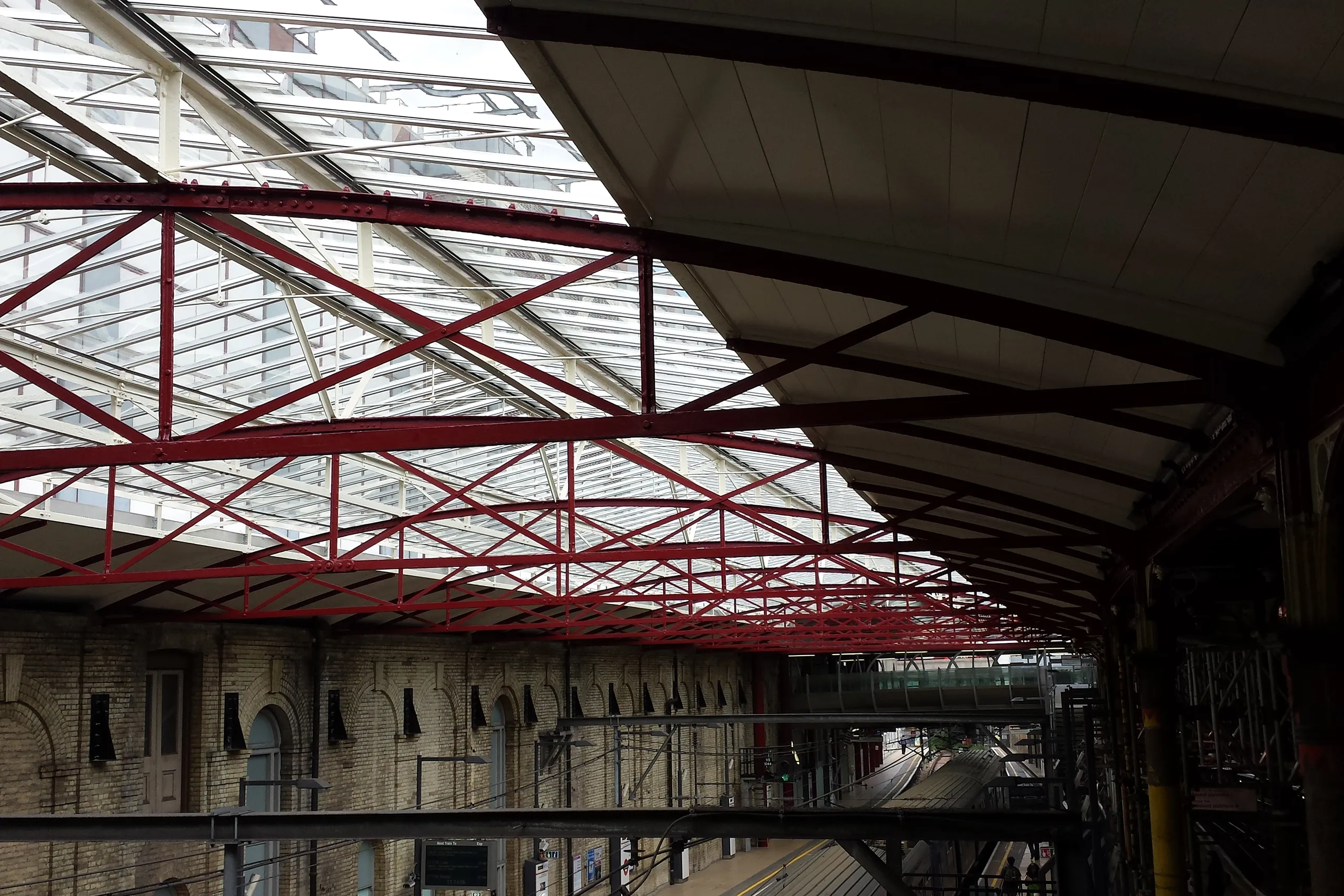 Farringdon Station roof glazing