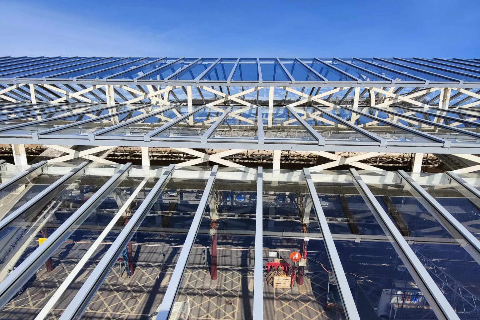 Green Park Station - structural glazing requirements