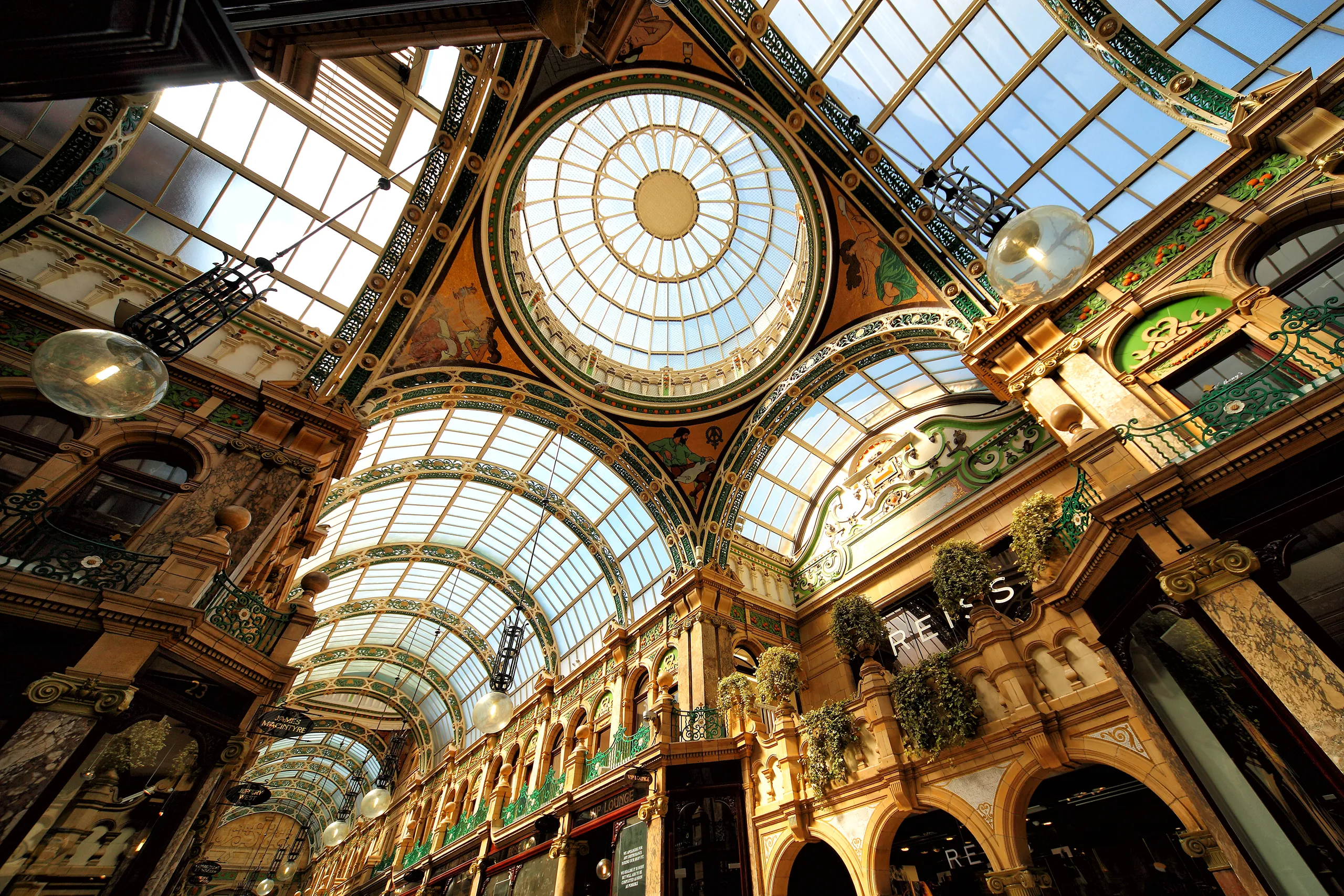 Victoria Quarter glazing, Leeds - architect glass solutions