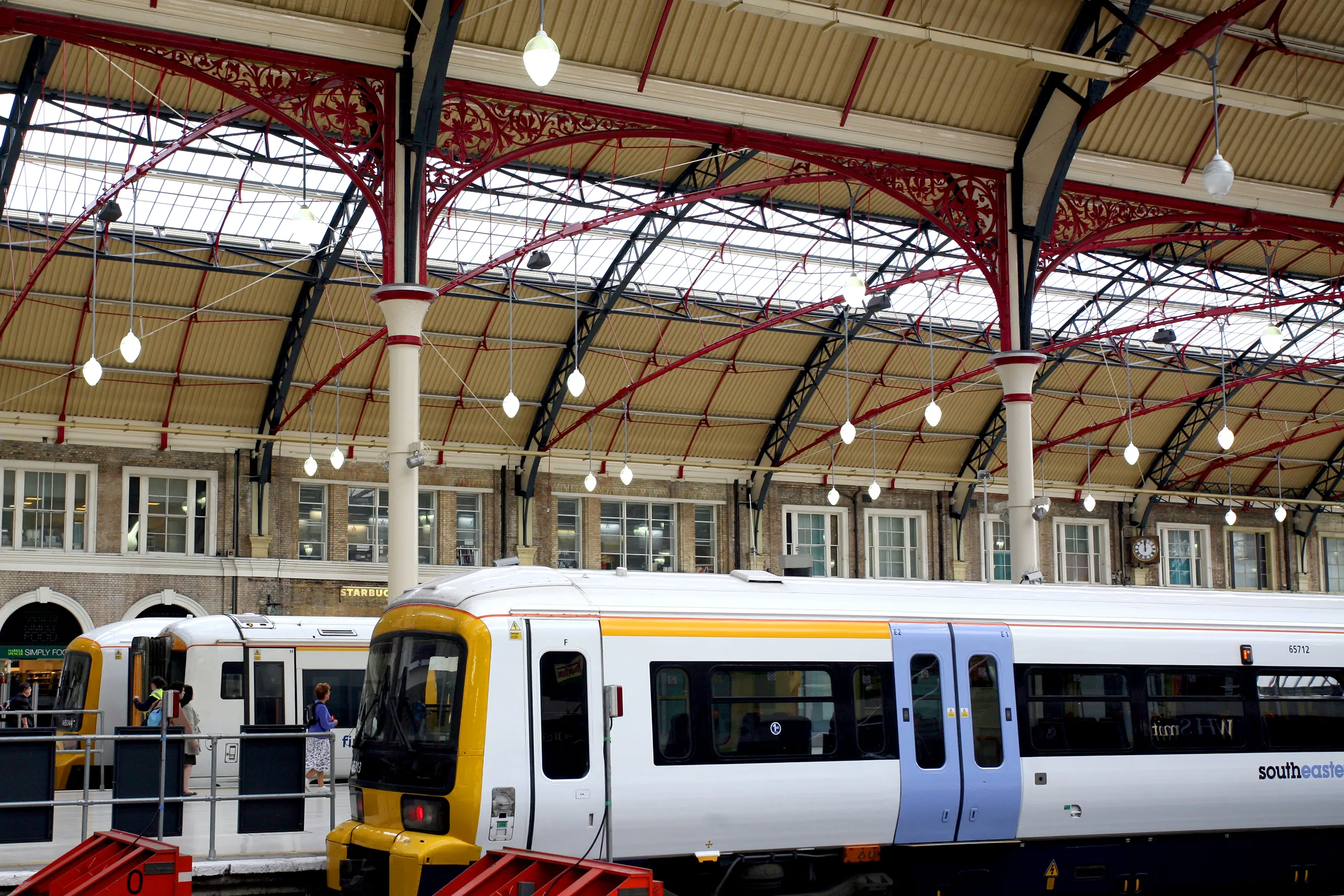 Victoria Station glazing